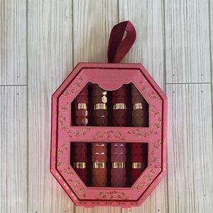 Paris Hilton 8 piece Matte Lipstick Collections